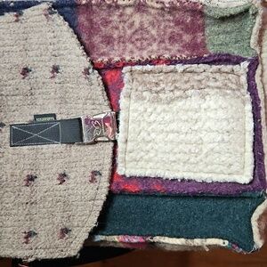 Baabaazuzu Wool Purse